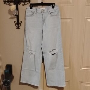 NWOT VS PINK Super Light Wash Mid-Rise Distressed Baggy Wide-Leg Jeans Size 8